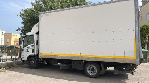 יחיא ענאתי - משאית סגורה