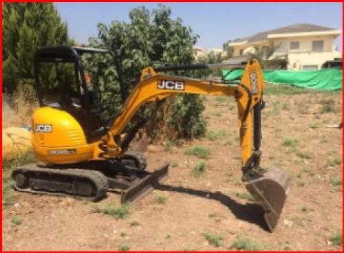 אחים סירא טרקטור מיני מחפרון (מיני באגר)