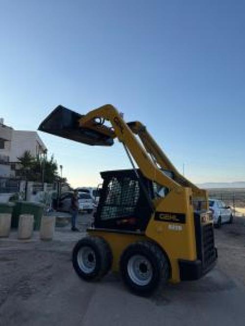 אבו שיבאן עלי - מיני טרקטור כף - בובקאט