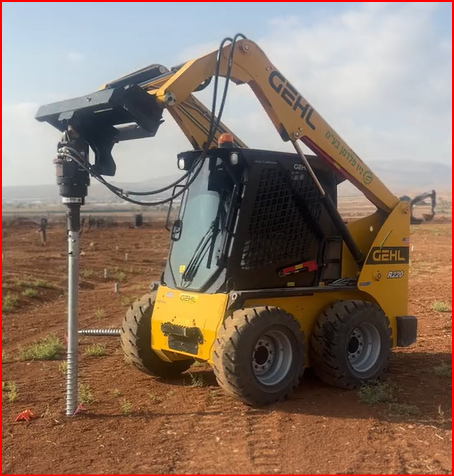 גדיר עימאד - טרקטור מיני כף - בובקט